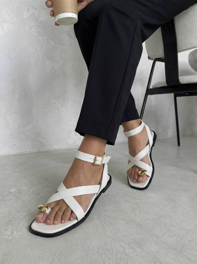 Босоножки женские белые