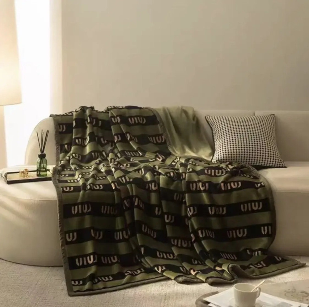 Плед  двухсторонний купить в Интернет-магазине Садовод База - цена 1800 руб Садовод интернет-каталог