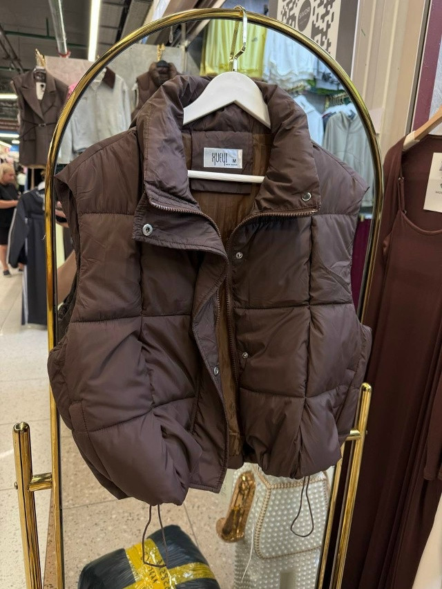 Жилетка женская коричневая купить в Интернет-магазине Садовод База - цена 1200 руб Садовод интернет-каталог