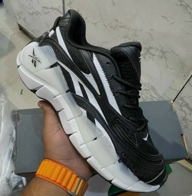 Кроссовки черные купить в Интернет-магазине Садовод База - цена 1600 руб Садовод интернет-каталог