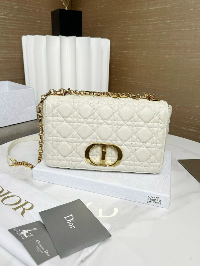 Женская Сумка Качество Premium New Collection Состав: 100% Телячья кожа купить в Интернет-магазине Садовод База - цена 23000 руб Садовод интернет-каталог