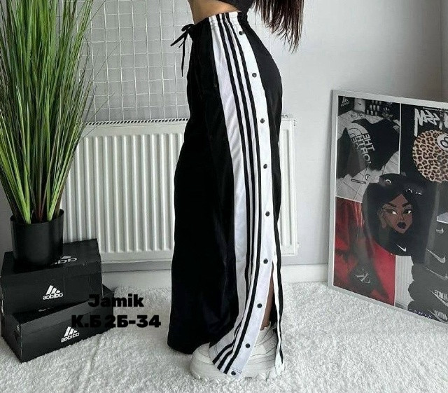 Эксклюзивные штаны с боковыми разрезами на заклёпках и с высокой посадкой на талии — удобно, практично и эффектно купить в Интернет-магазине Садовод База - цена 900 руб Садовод интернет-каталог