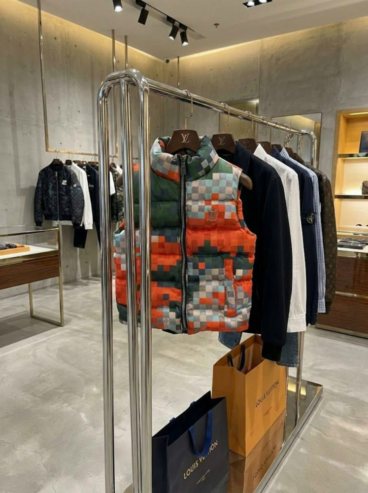 Жилетка хаки купить в Интернет-магазине Садовод База - цена 1899 руб Садовод интернет-каталог