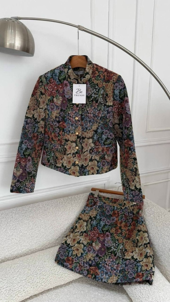 Стильный костюм-двойка купить в Интернет-магазине Садовод База - цена 3400 руб Садовод интернет-каталог