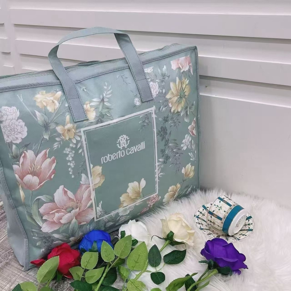 Семейные Комплекты постельного белья с одеялом купить в Интернет-магазине Садовод База - цена 4200 руб Садовод интернет-каталог