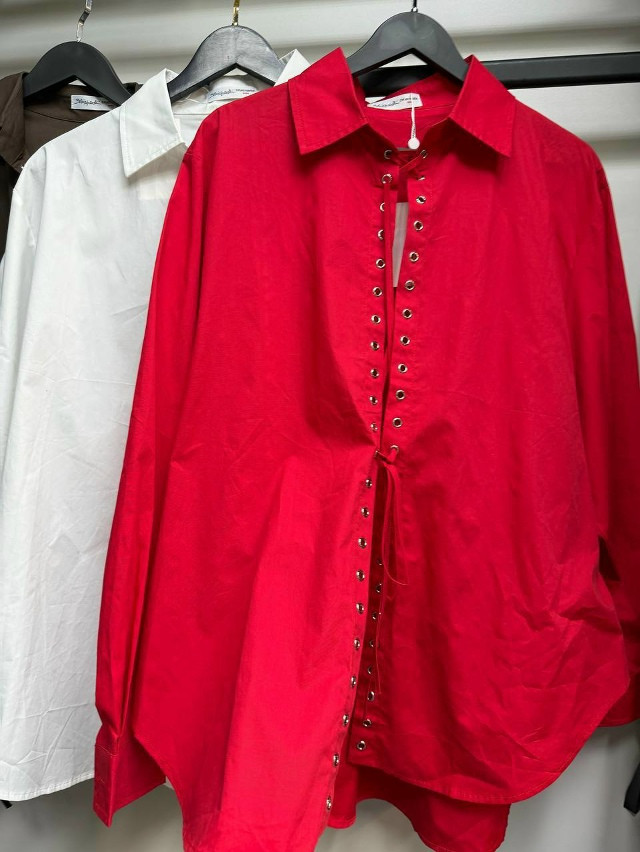 Женская рубашка красная