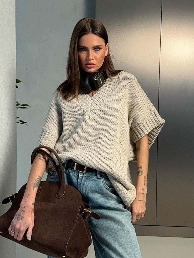 Жилет-безрукавка купить в Интернет-магазине Садовод База - цена 3000 руб Садовод интернет-каталог