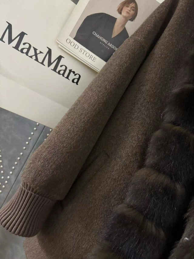 Пальто коричневое купить в Интернет-магазине Садовод База - цена 7700 руб Садовод интернет-каталог