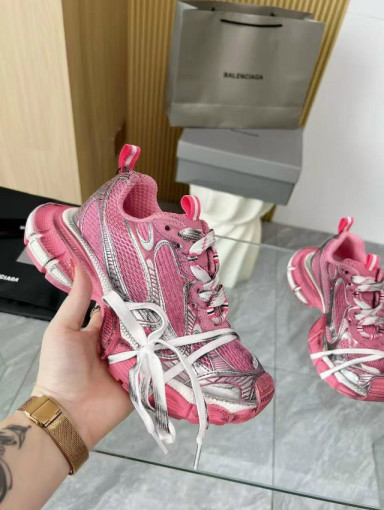 Кроссовки САДОВОД официальный интернет-каталог