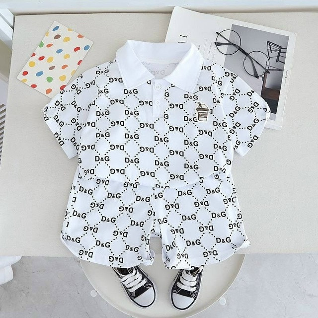 Детский костюм белый