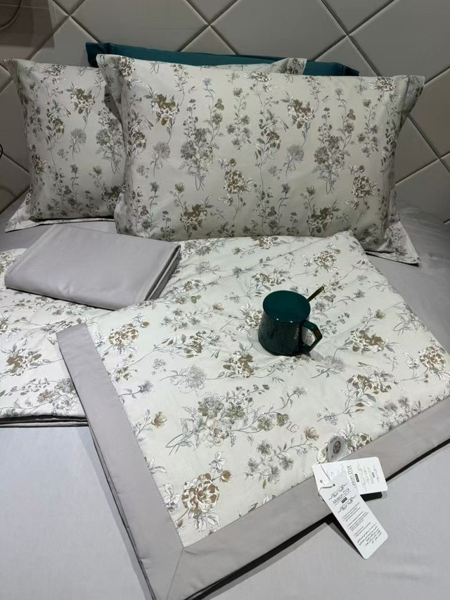 1,5 Постельное белье с готовым одеялом ❤️ купить в Интернет-магазине Садовод База - цена 3000 руб Садовод интернет-каталог