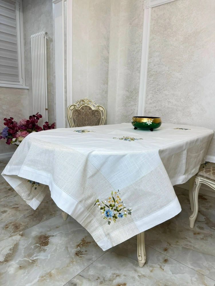 Скатерть льняная в классическом стиле с вышитым цветочным принтом купить в Интернет-магазине Садовод База - цена 1300 руб Садовод интернет-каталог
