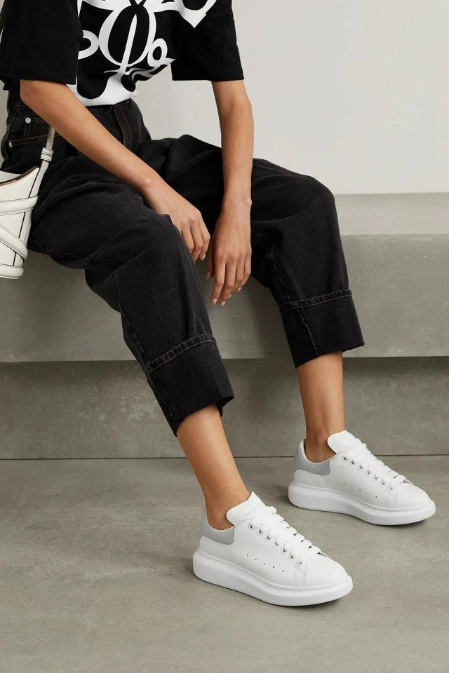 Кроссовки женские белые купить в Интернет-магазине Садовод База - цена 14500 руб Садовод интернет-каталог