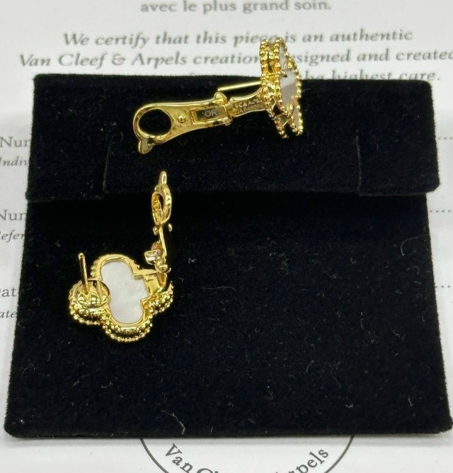 Серьги купить в Интернет-магазине Садовод База - цена 15000 руб Садовод интернет-каталог