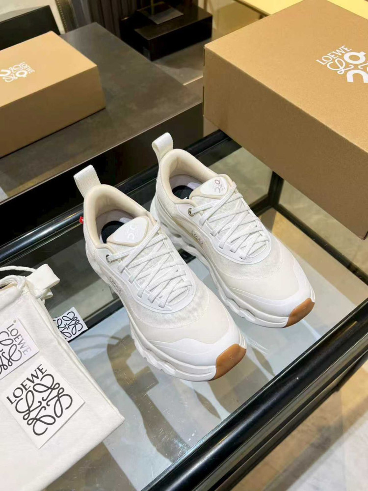 Кроссовки женские бежевые купить в Интернет-магазине Садовод База - цена 12000 руб Садовод интернет-каталог