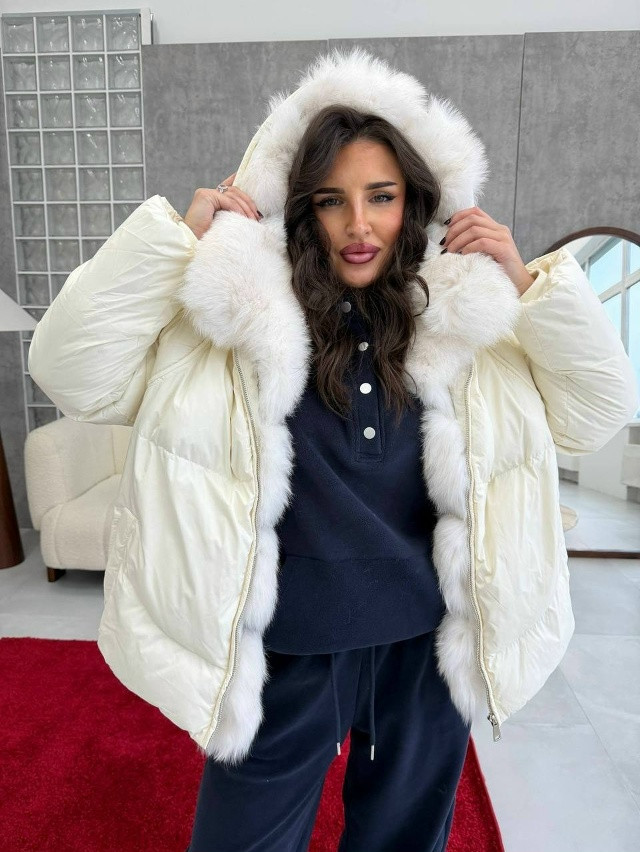 Куртка женская молочная купить в Интернет-магазине Садовод База - цена 10500 руб Садовод интернет-каталог