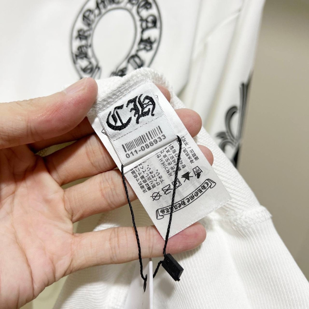 СВИТШОТ белый купить в Интернет-магазине Садовод База - цена 9500 руб Садовод интернет-каталог