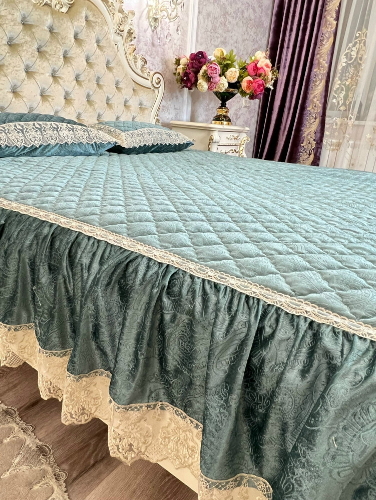 Покрывало на кровать с воланами с двух сторон и с двумя наволочками купить в Интернет-магазине Садовод База - цена 4000 руб Садовод интернет-каталог