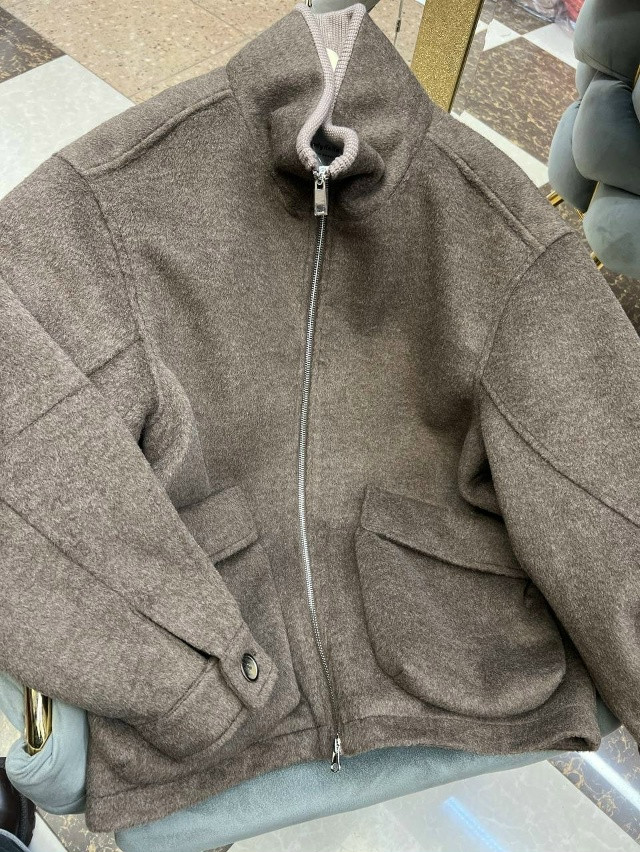 Женское пальто бежевое