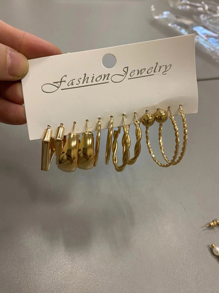 Набор серёжек 6 пар 🌸😊 купить в Интернет-магазине Садовод База - цена 350 руб Садовод интернет-каталог