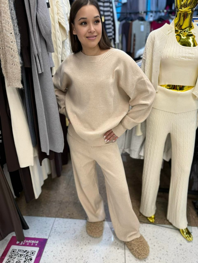 Женский костюм бежевый купить в Интернет-магазине Садовод База - цена 2300 руб Садовод интернет-каталог