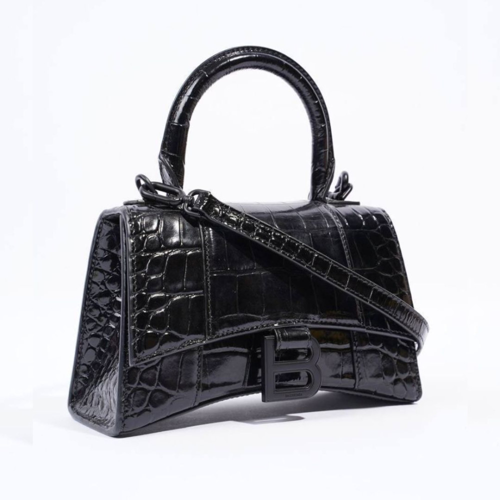 Сумка-тоут купить в Интернет-магазине Садовод База - цена 36000 руб Садовод интернет-каталог