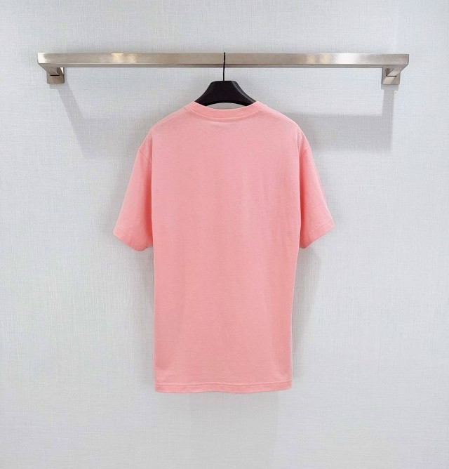 Женская футболка розовая купить в Интернет-магазине Садовод База - цена 8000 руб Садовод интернет-каталог