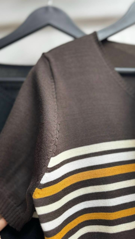 Женская футболка коричневая купить в Интернет-магазине Садовод База - цена 1100 руб Садовод интернет-каталог