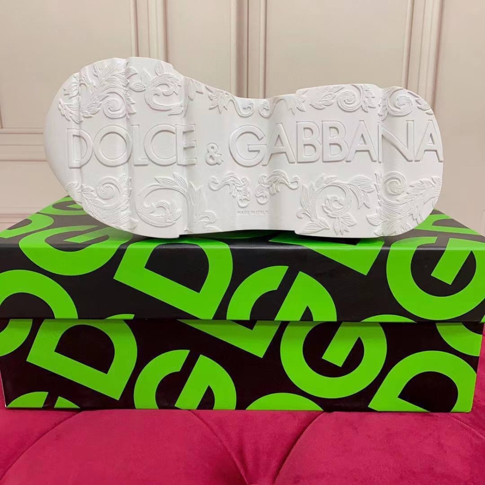 Кроссовки женские белые купить в Интернет-магазине Садовод База - цена 12500 руб Садовод интернет-каталог