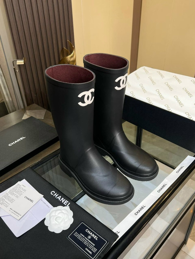 Cапоги женские черные купить в Интернет-магазине Садовод База - цена 12000 руб Садовод интернет-каталог