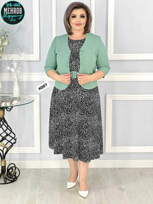 Женский костюм зеленый