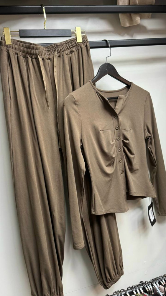 Женский костюм коричневый купить в Интернет-магазине Садовод База - цена 2400 руб Садовод интернет-каталог