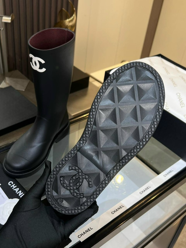 Cапоги женские черные купить в Интернет-магазине Садовод База - цена 12000 руб Садовод интернет-каталог