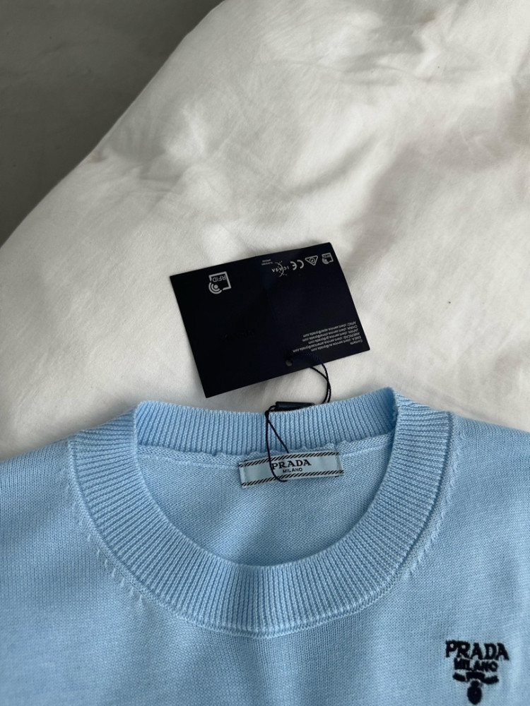 Женская футболка голубая купить в Интернет-магазине Садовод База - цена 1800 руб Садовод интернет-каталог