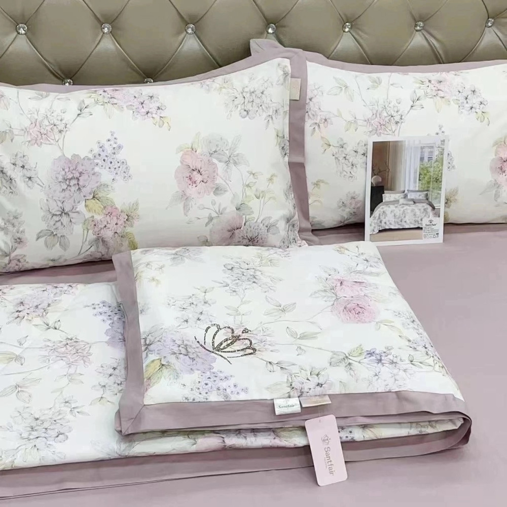 Семейный Комплект постельного белья с готовым одеялом  от бренда купить в Интернет-магазине Садовод База - цена 5200 руб Садовод интернет-каталог