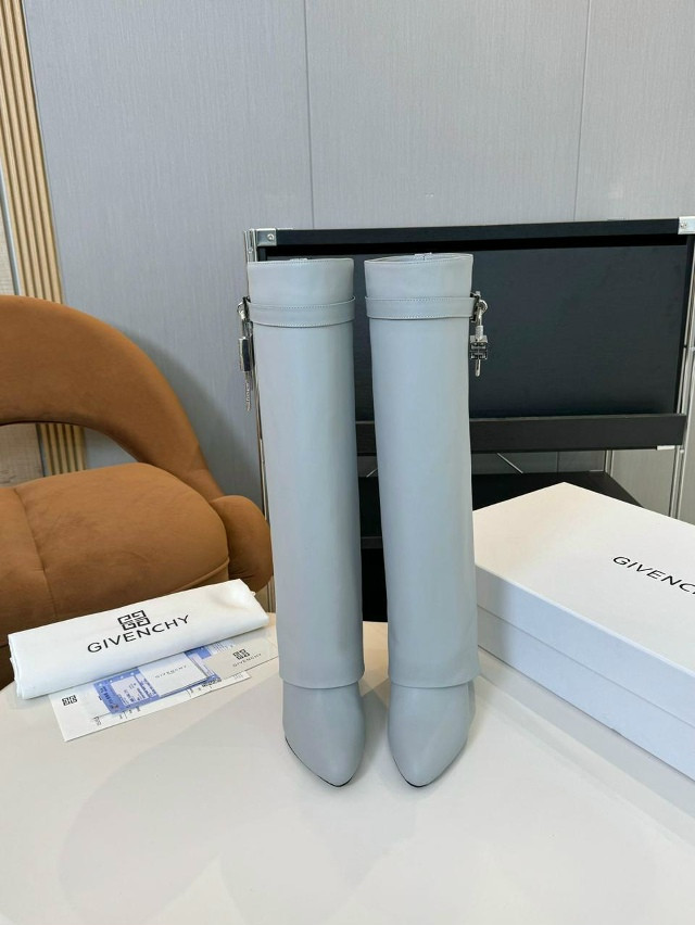 Cапоги женские голубые купить в Интернет-магазине Садовод База - цена 21000 руб Садовод интернет-каталог
