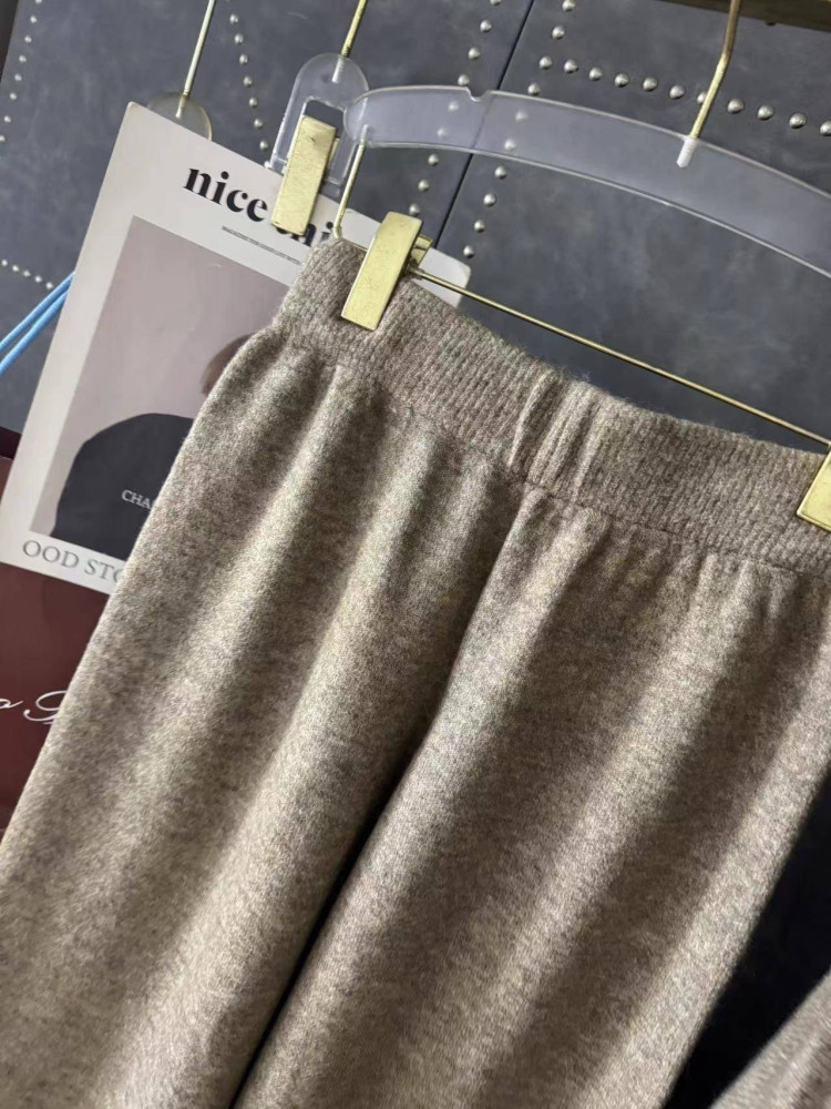 Спортивный женский костюм бежевый купить в Интернет-магазине Садовод База - цена 3100 руб Садовод интернет-каталог