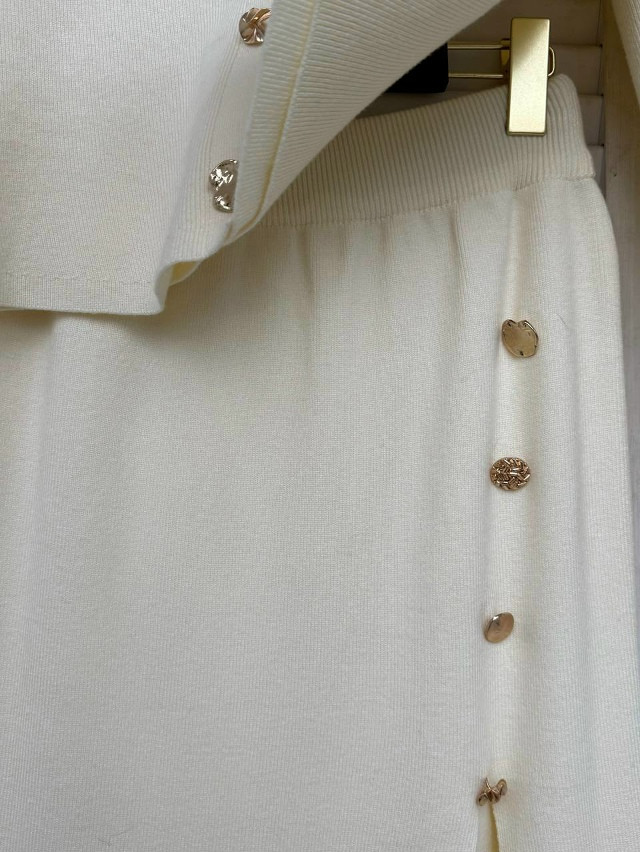 Женский костюм молочный купить в Интернет-магазине Садовод База - цена 2200 руб Садовод интернет-каталог