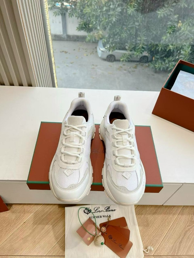 кроссовки белые купить в Интернет-магазине Садовод База - цена 12000 руб Садовод интернет-каталог