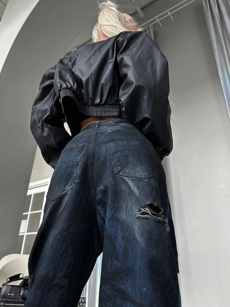 ⚜️ Трендовые джинсы с потертостями Balenciaga купить в Интернет-магазине Садовод База - цена 3500 руб Садовод интернет-каталог