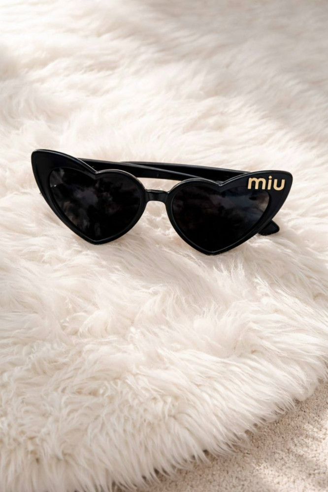 Детские солнцезащитные очки Miumiiu купить в Интернет-магазине Садовод База - цена 350 руб Садовод интернет-каталог