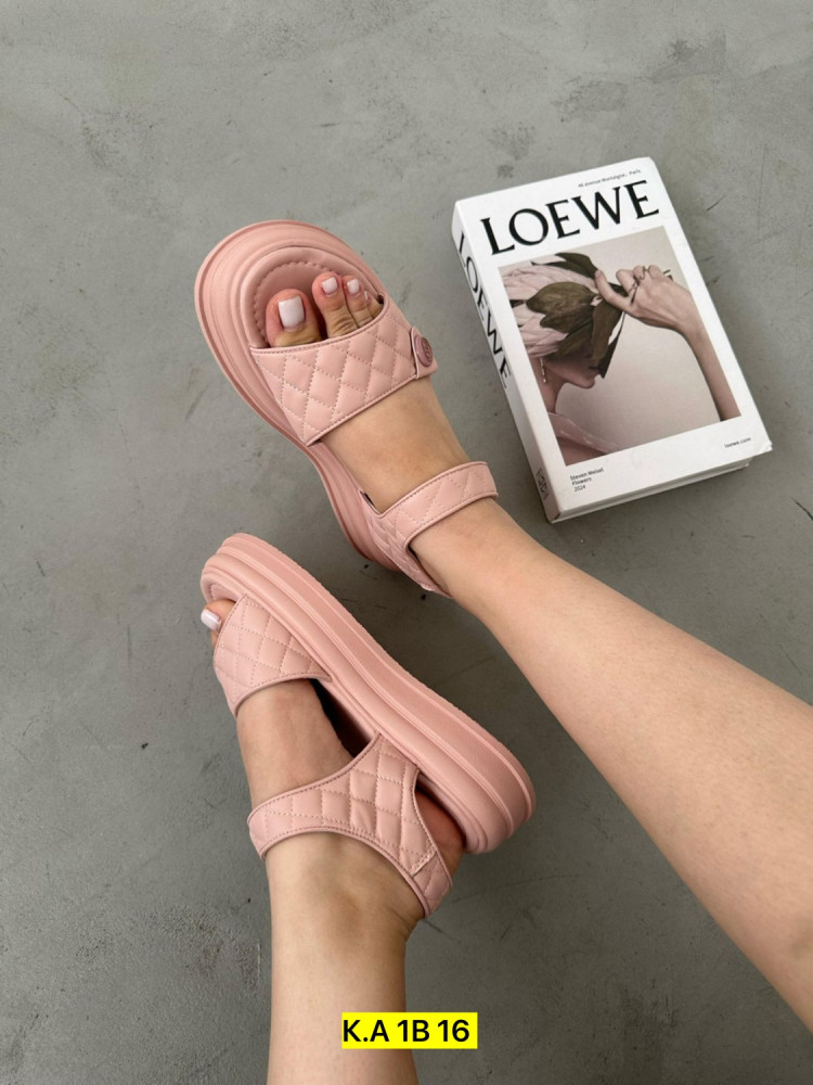 Босоножки женские розовые