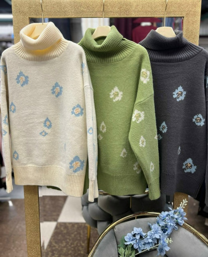 #Свитер-туника с высоким горлом изготовлен из мягкой и приятной на ощупь пряжи, которая обеспечивает тепло САДОВОД официальный интернет-каталог