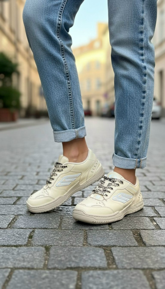 Кроссовки женские бежевые купить в Интернет-магазине Садовод База - цена 11000 руб Садовод интернет-каталог