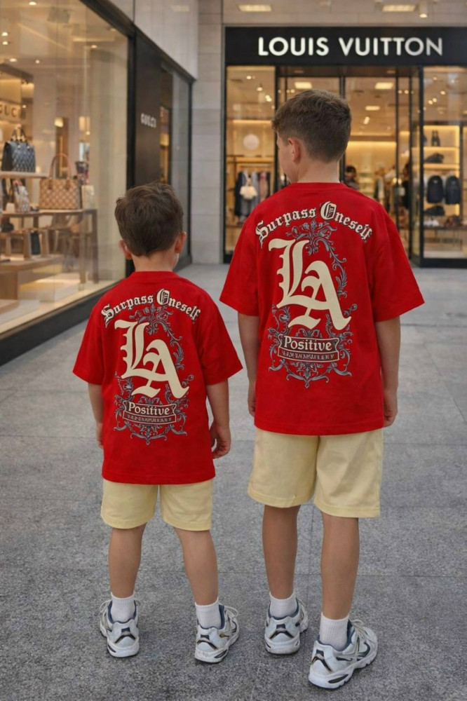 Спортивный костюм