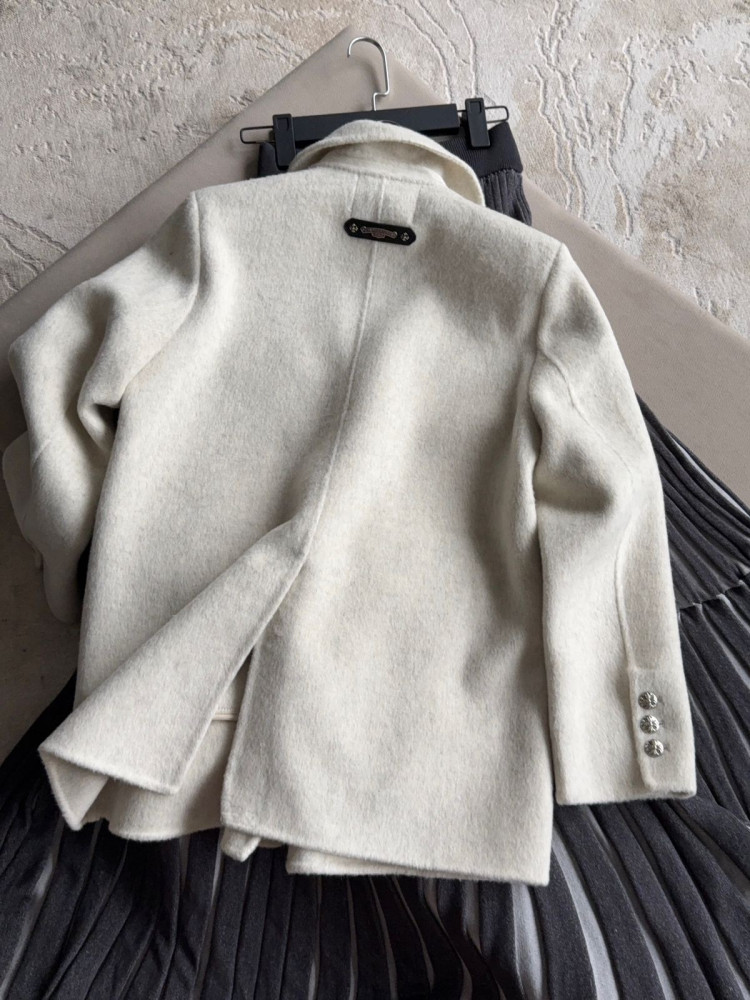 Женский пиджак белый купить в Интернет-магазине Садовод База - цена 6500 руб Садовод интернет-каталог