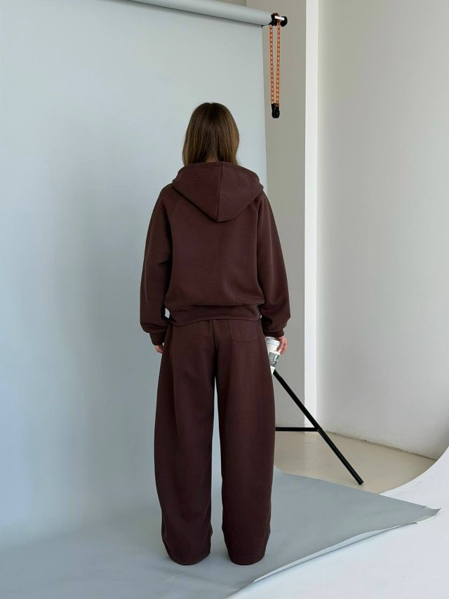 Спортивный женский костюм коричневый купить в Интернет-магазине Садовод База - цена 2900 руб Садовод интернет-каталог