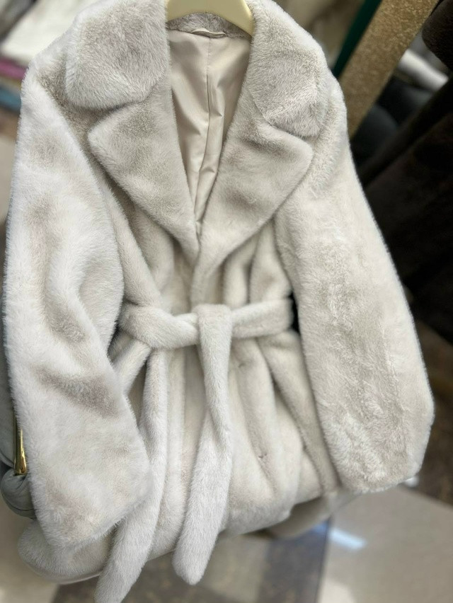 шуба купить в Интернет-магазине Садовод База - цена 7800 руб Садовод интернет-каталог