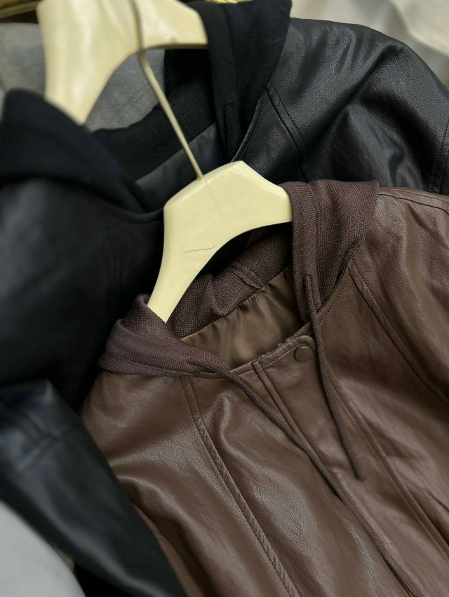 Кожаный бомбер купить в Интернет-магазине Садовод База - цена 3600 руб Садовод интернет-каталог