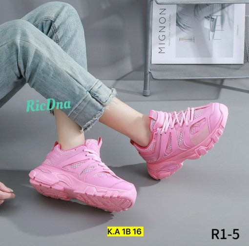 Кроссовки САДОВОД официальный интернет-каталог